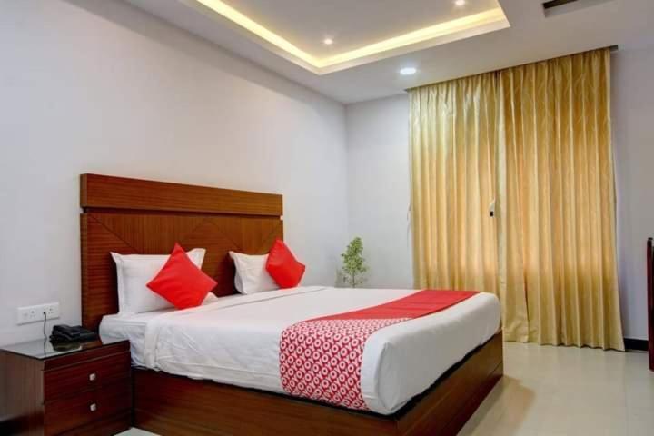 Hotel Le Castle Kodaikanal Exterior photo
